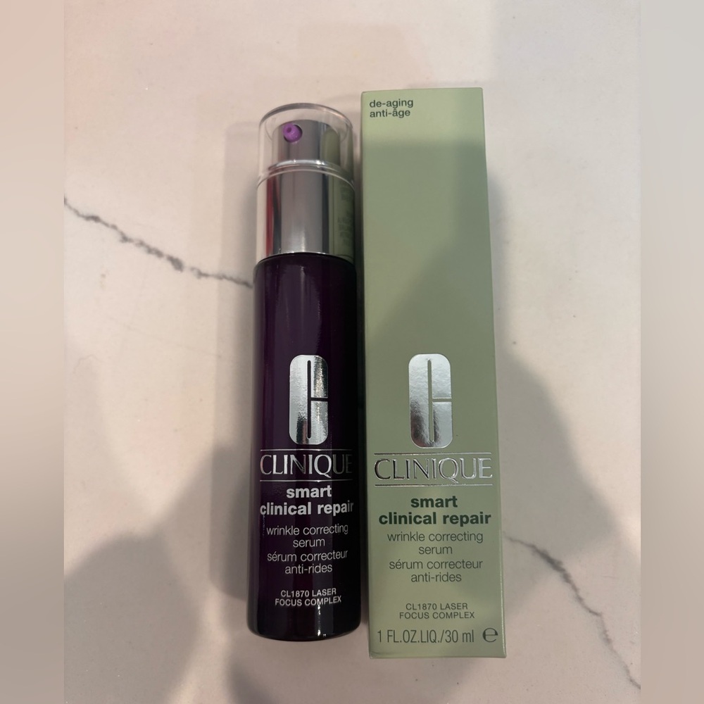 New In Box 
Clinique Smart Clinical Repair Wrinkle Correcting Serum